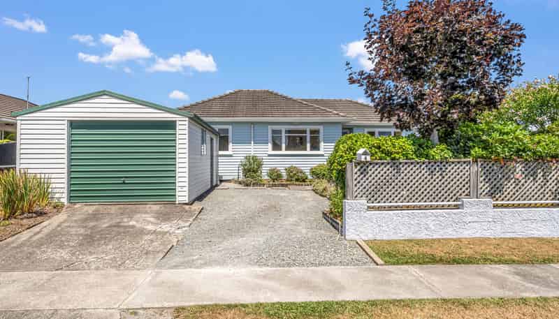 4 Manson Avenue, Stoke
