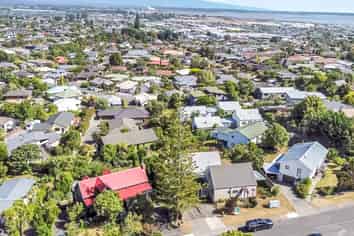 17 Hunter Avenue, Richmond