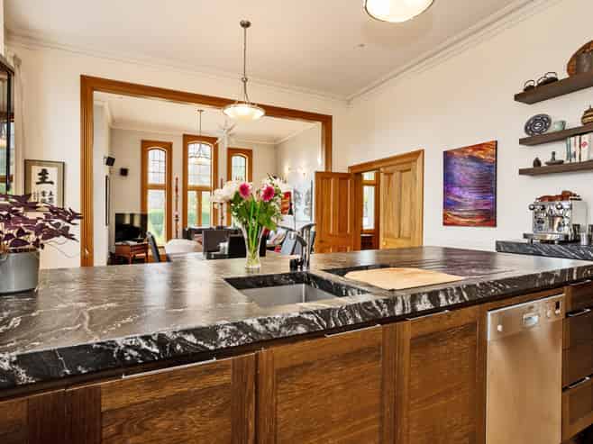 15 Herbert Street, Gladstone