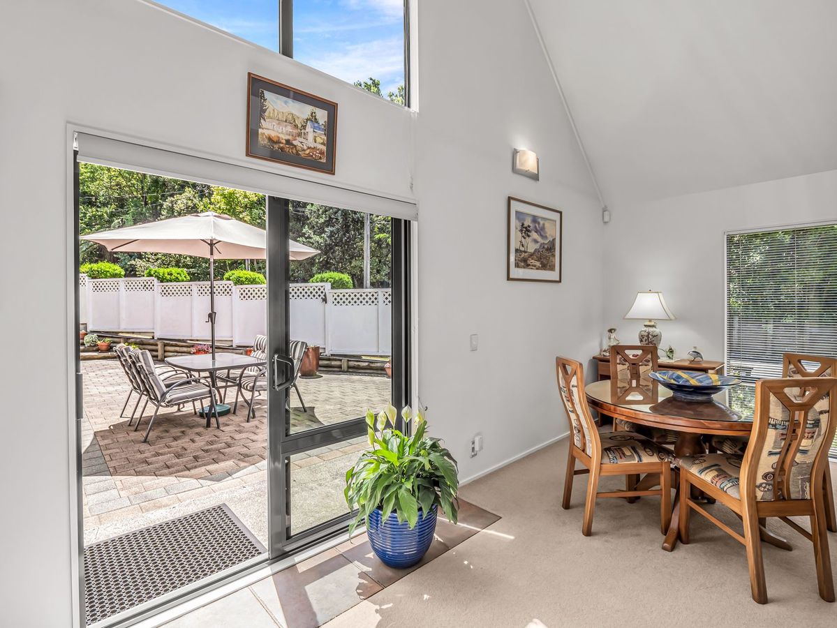 Exquisite Living in illustrious Location - Widok 6