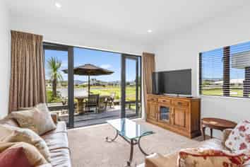 25/101 Harbour Drive, Matarangi