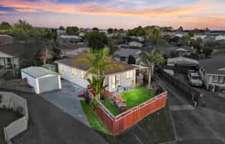 2/8 Martha Lane, Clendon Park