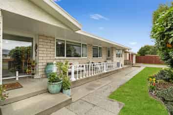 1 Pemberton Drive, Darfield