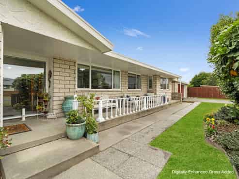 1 Pemberton Drive, Darfield