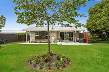 1 Pemberton Drive, Darfield