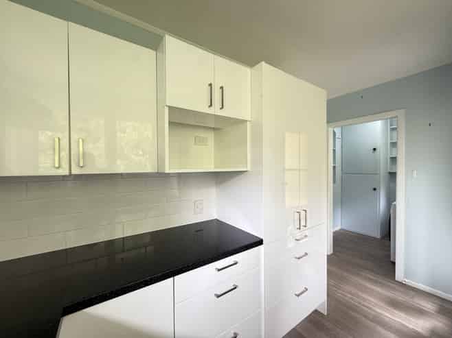 13 Jane Grove, Paparangi