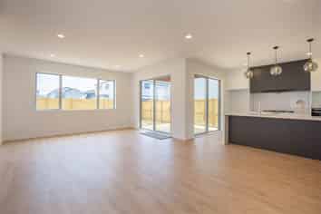 4 Toanui Road, Hobsonville