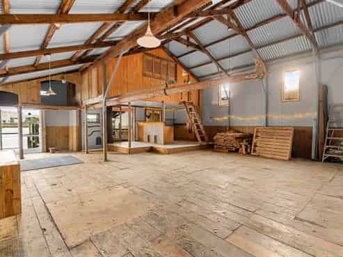 Boatshed/6155/50 Riverside Drive, Riverside