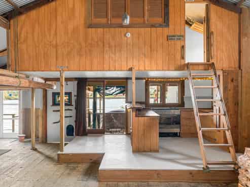 Boatshed/6155/50 Riverside Drive, Riverside