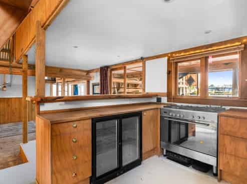 Boatshed/6155/50 Riverside Drive, Riverside