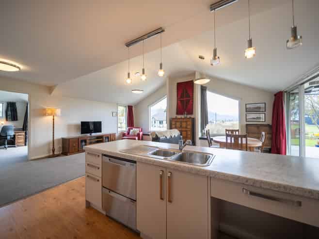 22 Burnby Drive, Te Anau