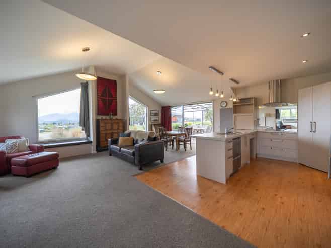 22 Burnby Drive, Te Anau