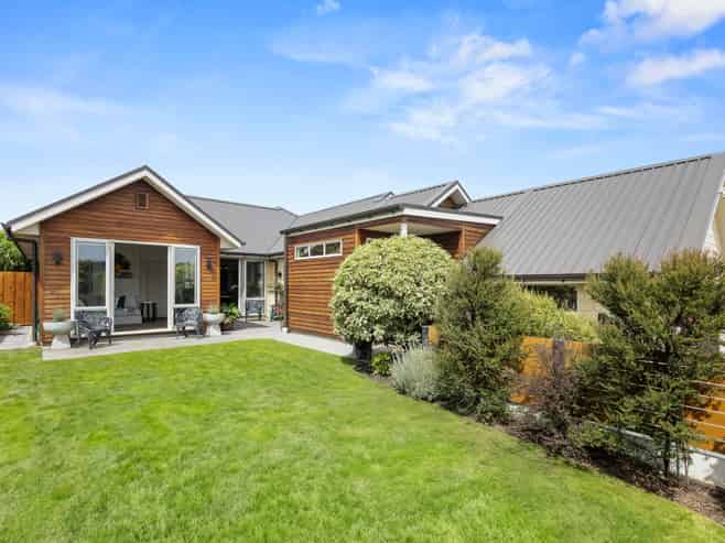 165 Estuary Road, South New Brighton