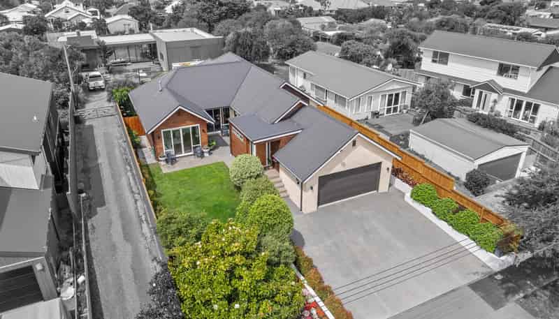 165 Estuary Road, South New Brighton
