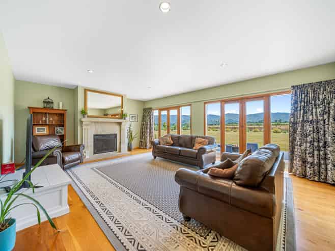 69 Longwood East Road, South Featherston