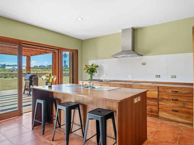 69 Longwood East Road, South Featherston