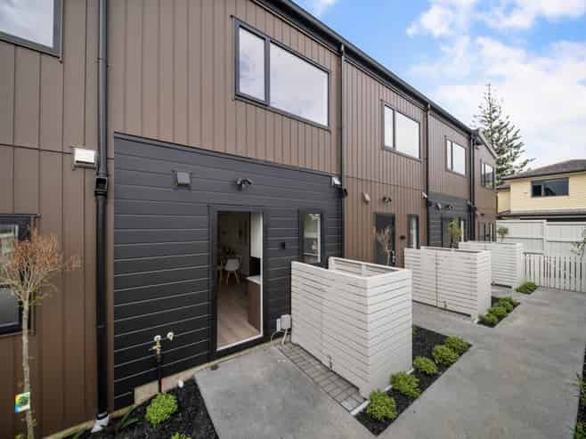 Lot 6/302 Blockhouse Bay Road, Avondale