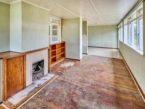 24 Hanson Grove, Stokes Valley