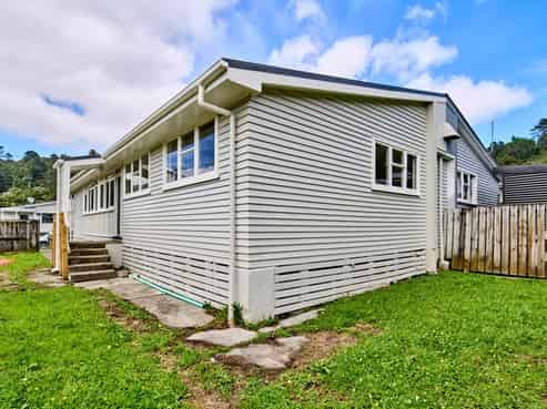 24 Hanson Grove, Stokes Valley