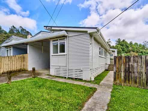 24 Hanson Grove, Stokes Valley