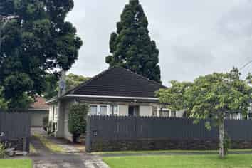 17 Wallath Road, Westown