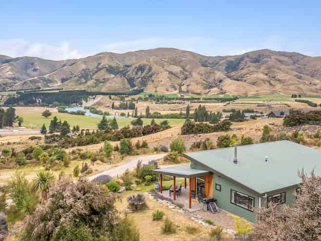 62 Pukerangi Drive, Queensberry