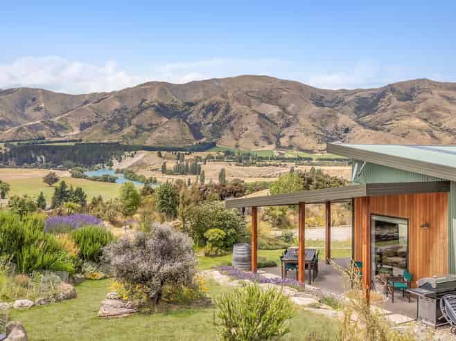 62 Pukerangi Drive, Queensberry