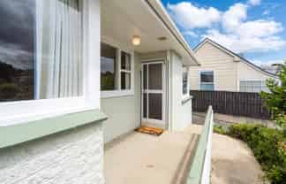 48C Meadow Street, Mornington