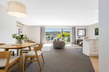 4 Marina View, Paremata