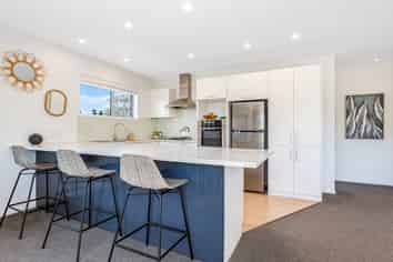 4 Marina View, Paremata