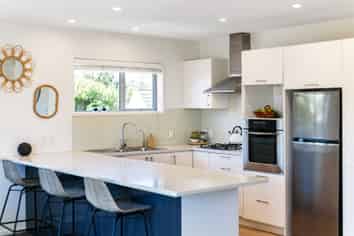 4 Marina View, Paremata