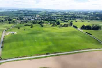 2, 3 & 4 Dalvey Road, Tapanui