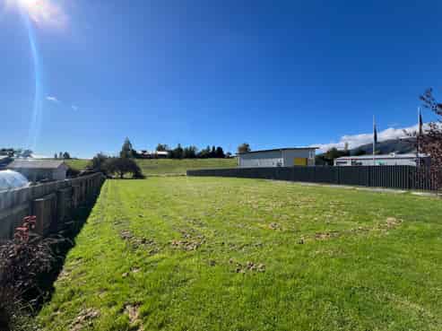 8 Station Road, Tapanui