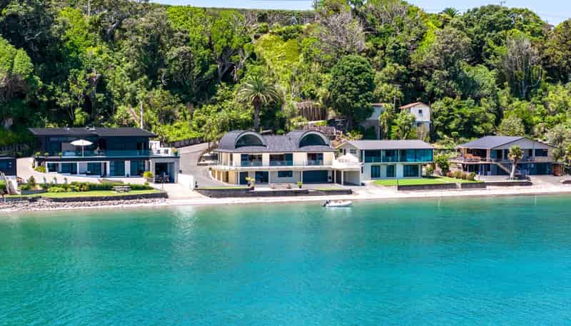 42 Manganese Point Road, Tamaterau