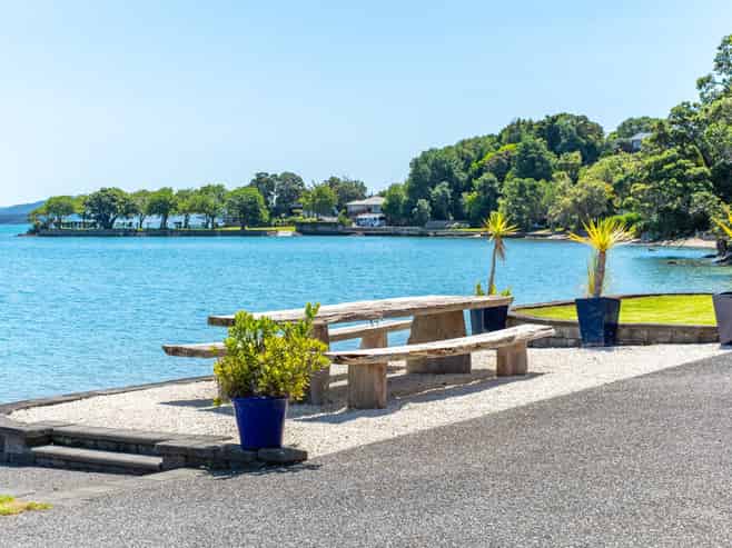 42 Manganese Point Road, Tamaterau