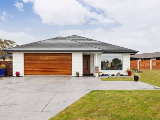 8 Hanalin Drive, Marton