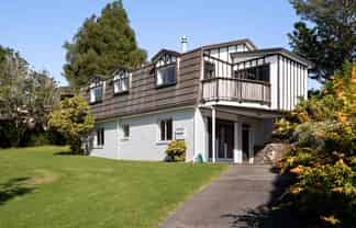 53 Heron Avenue East, Matua