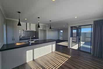 48 Crown Street, Papamoa