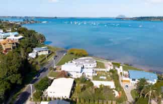 14 Beach Grove, Omokoroa