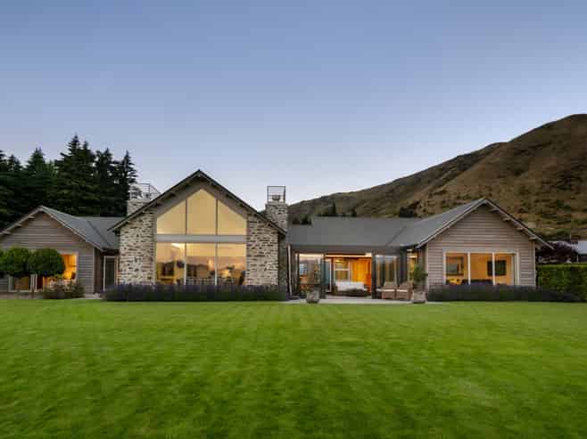 15 Heaton Park Drive, Wanaka