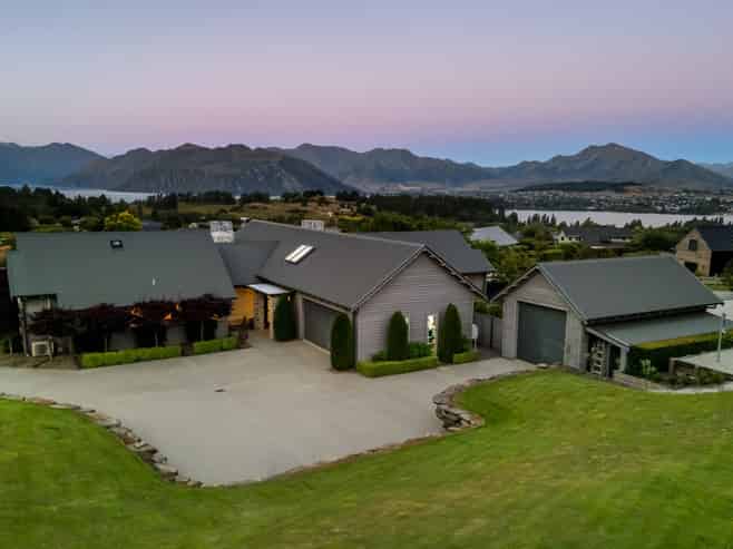 15 Heaton Park Drive, Wanaka