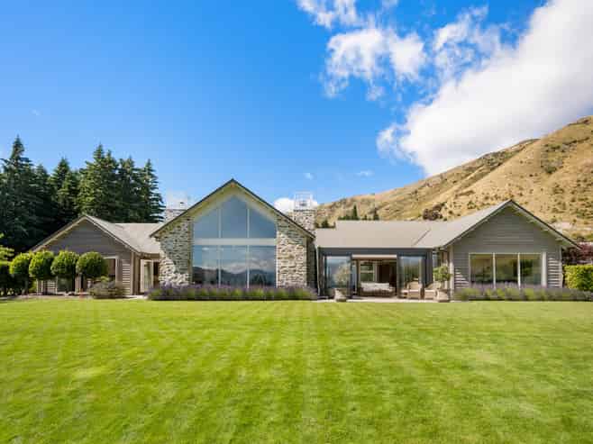 15 Heaton Park Drive, Wanaka