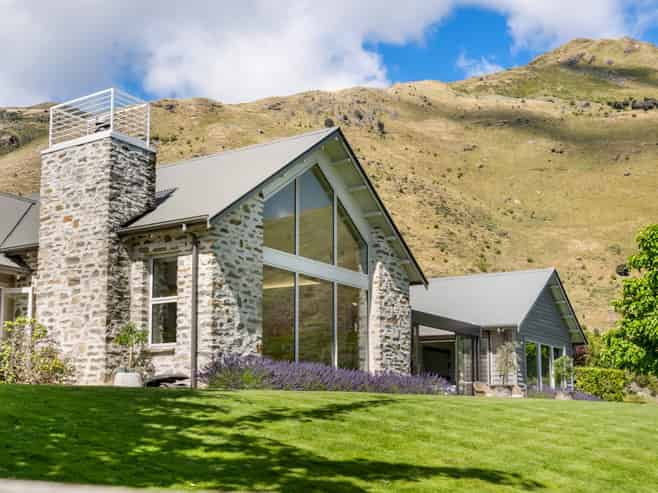 15 Heaton Park Drive, Wanaka
