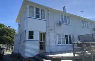 22A Attlee Crescent, Bryndwr