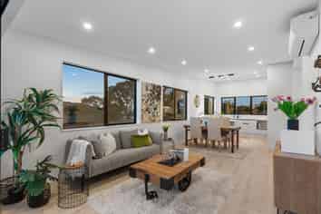 A/935 Whangaparaoa Road, Manly