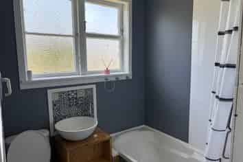 4 Colvin Street, Westport