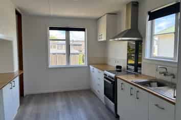 4 Colvin Street, Westport