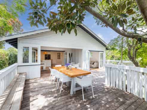 51 Airini Road, Waimarama