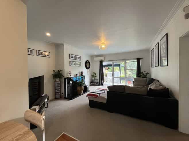 4 Stoke Street, Westown