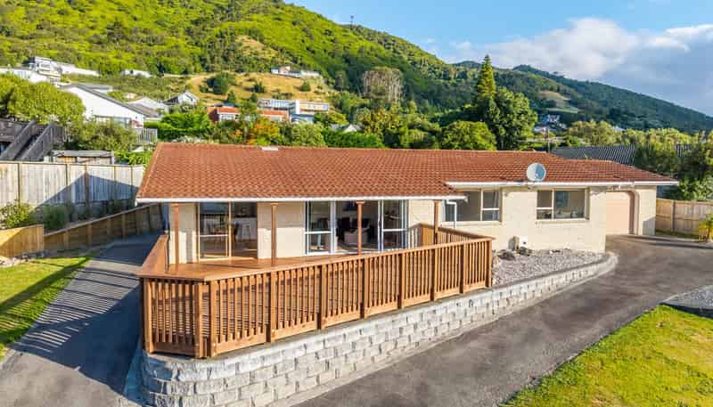 137 Winara Avenue, Waikanae